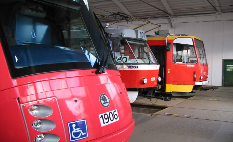 D01, Organizování MHD DPMB